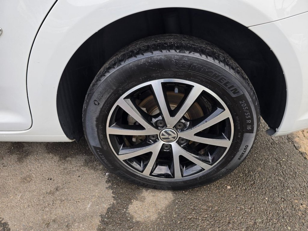 Used Volkswagen Touran 2014 for sale - 76841598: Photo 30