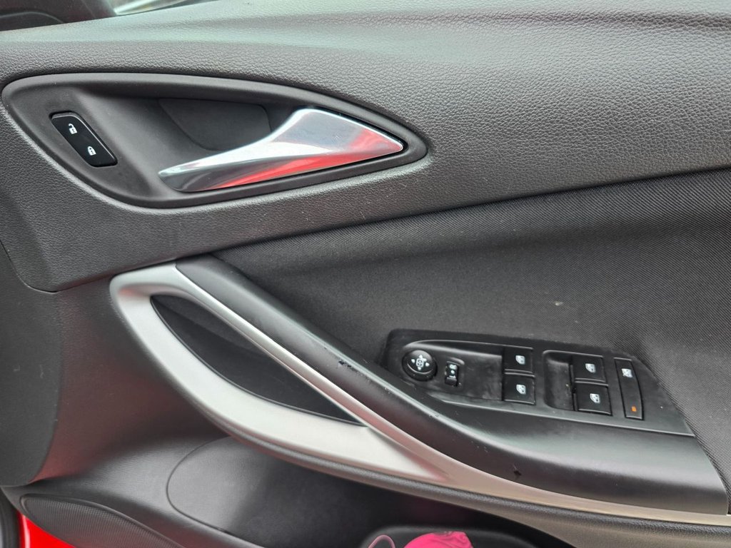 Used Vauxhall Astra 2017 for sale - 77065222: Photo 25