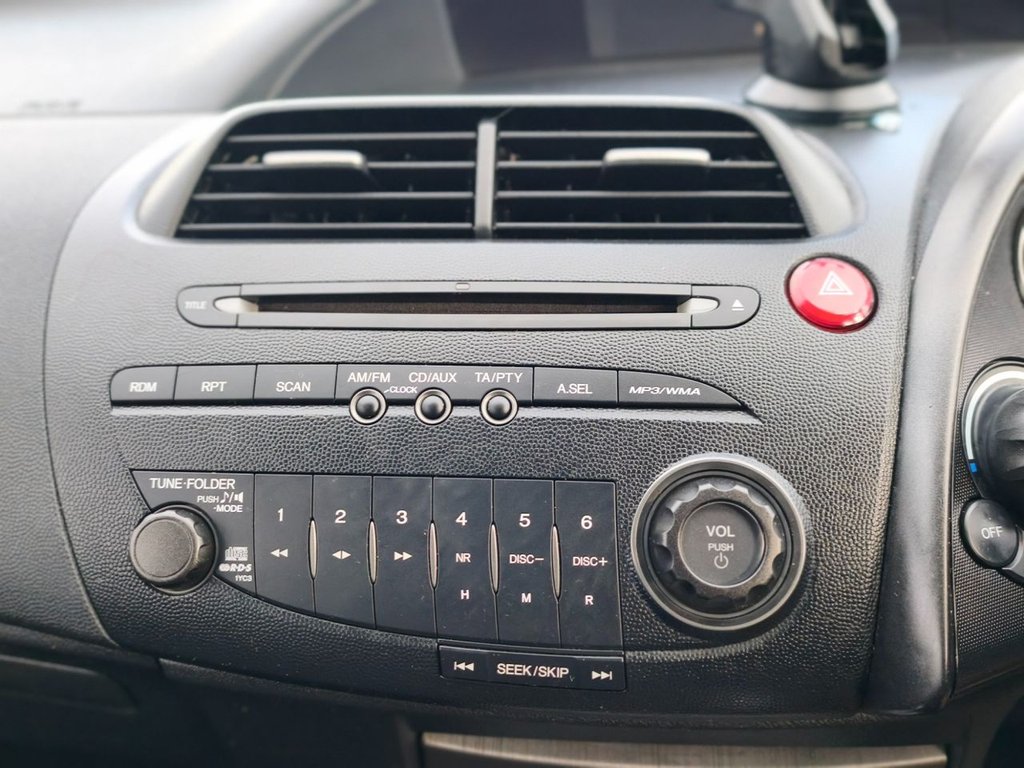 Used Honda Civic 2010 for sale - 77226992: Photo 22