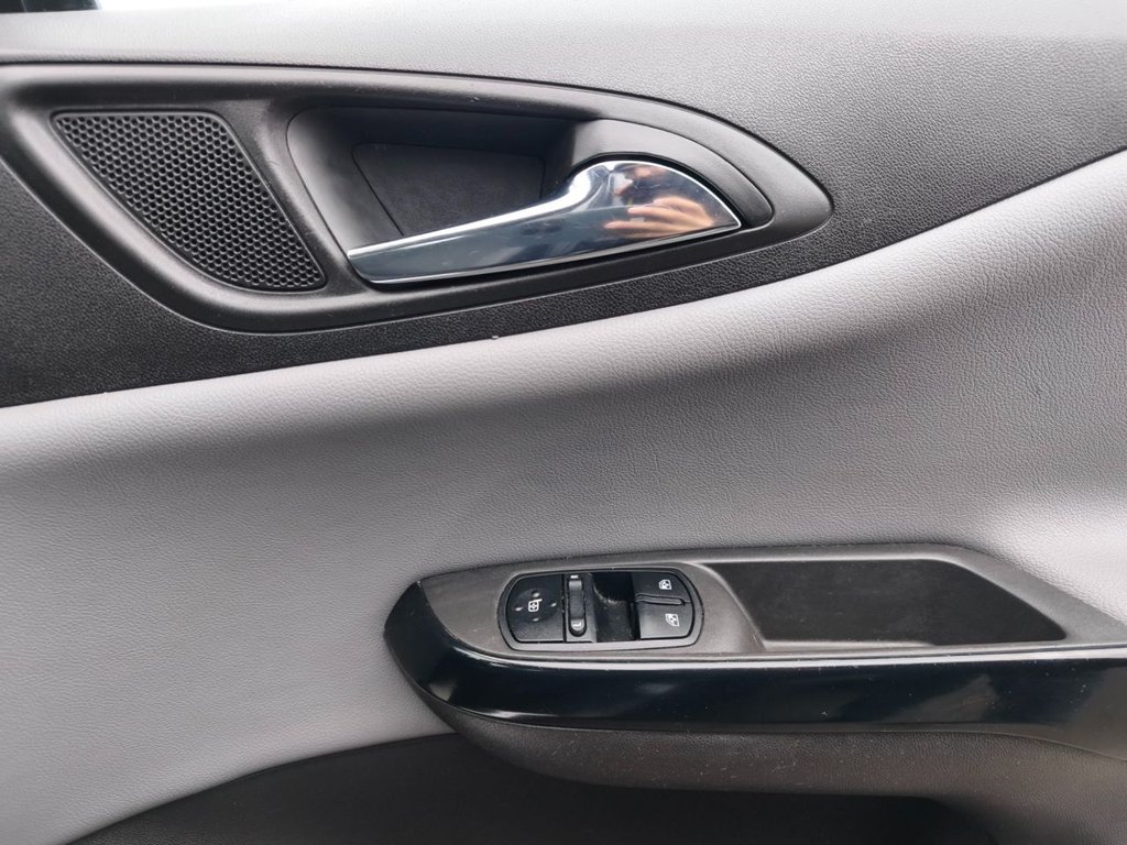 Used Vauxhall Corsa 2016 for sale - 77027240: Photo 22