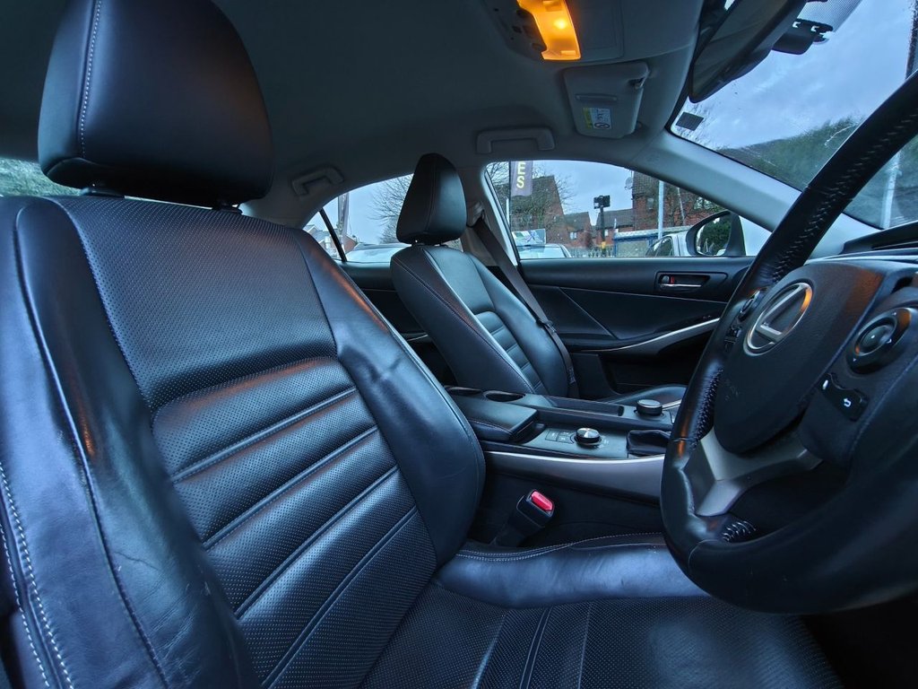 Used Lexus IS 2015 for sale - 76914773: Photo 13