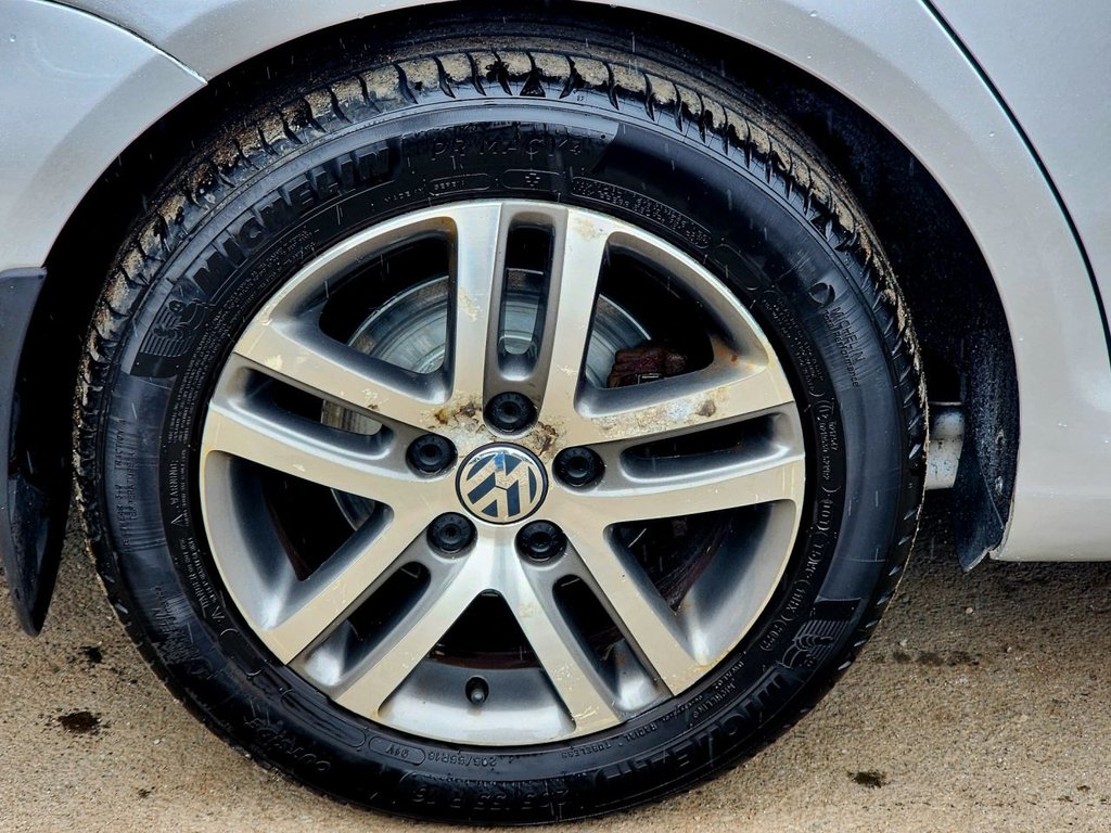 Used Volkswagen Golf 2013 for sale - 76139489: Photo 24