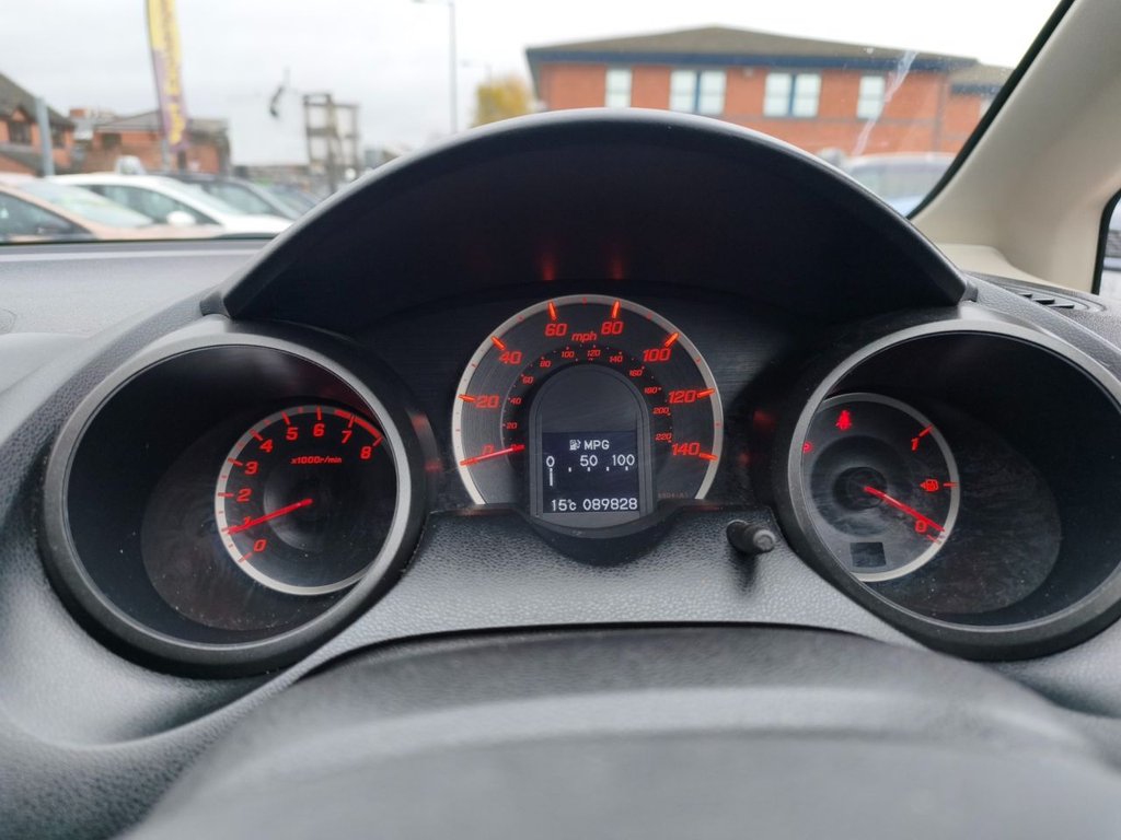 Used Honda Jazz 2012 for sale - 76725089: Photo 26