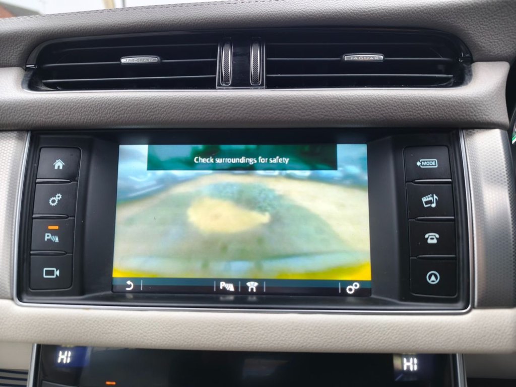 Used Jaguar XF 2015 for sale - 77072440: Photo 26