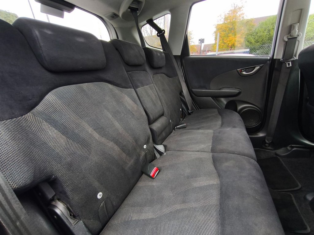 Used Honda Jazz 2009 for sale - 76381537: Photo 17