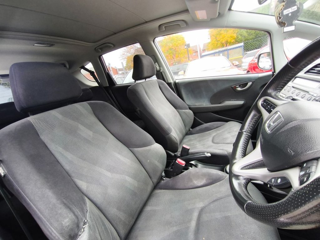 Used Honda Jazz 2009 for sale - 76381537: Photo 3