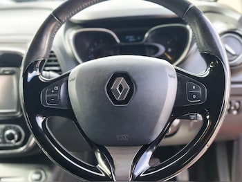Used Renault Captur 2014 for sale - 79177951: Photo