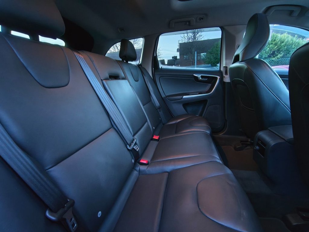 Used Volvo XC60 2015 for sale - 76768486: Photo 13