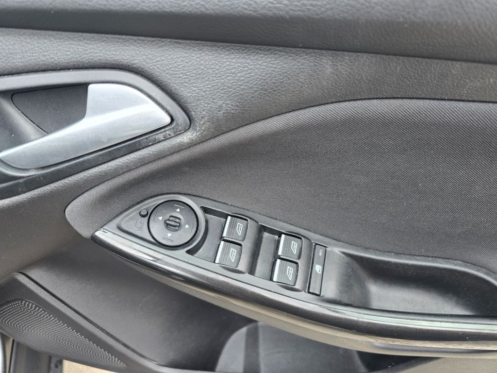 Used Ford Focus 2015 for sale - 76139495: Photo 17