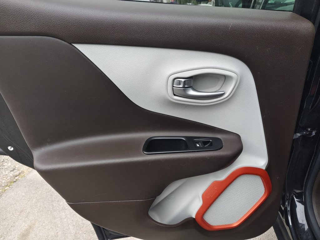 Used Jeep Renegade 2015 for sale - 76445735: Photo 15