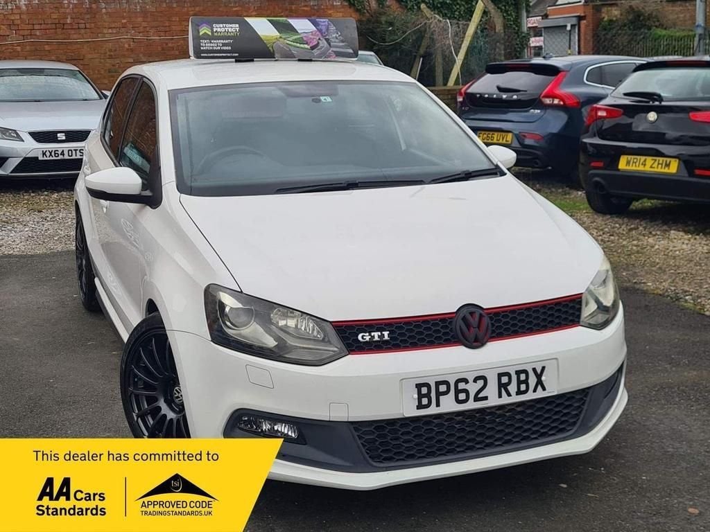 Used Volkswagen Polo 2012 for sale - 76139458: Photo 2