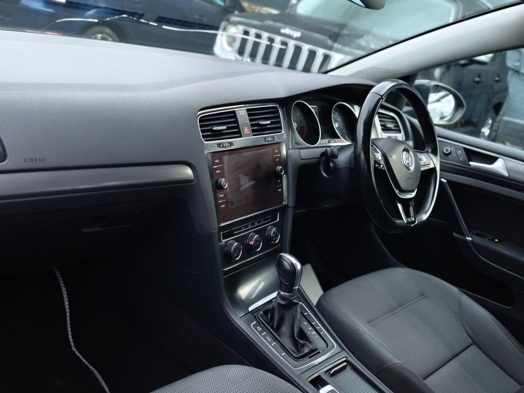 Used Volkswagen Golf 2017 for sale - 76856348: Photo 16