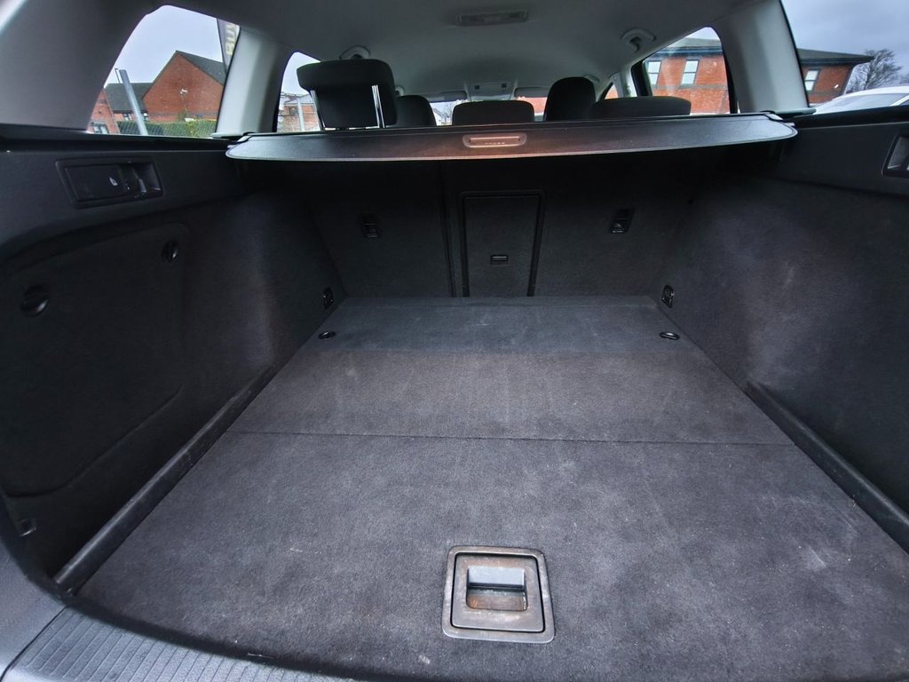 Used Volkswagen Golf 2017 for sale - 76856348: Photo 18