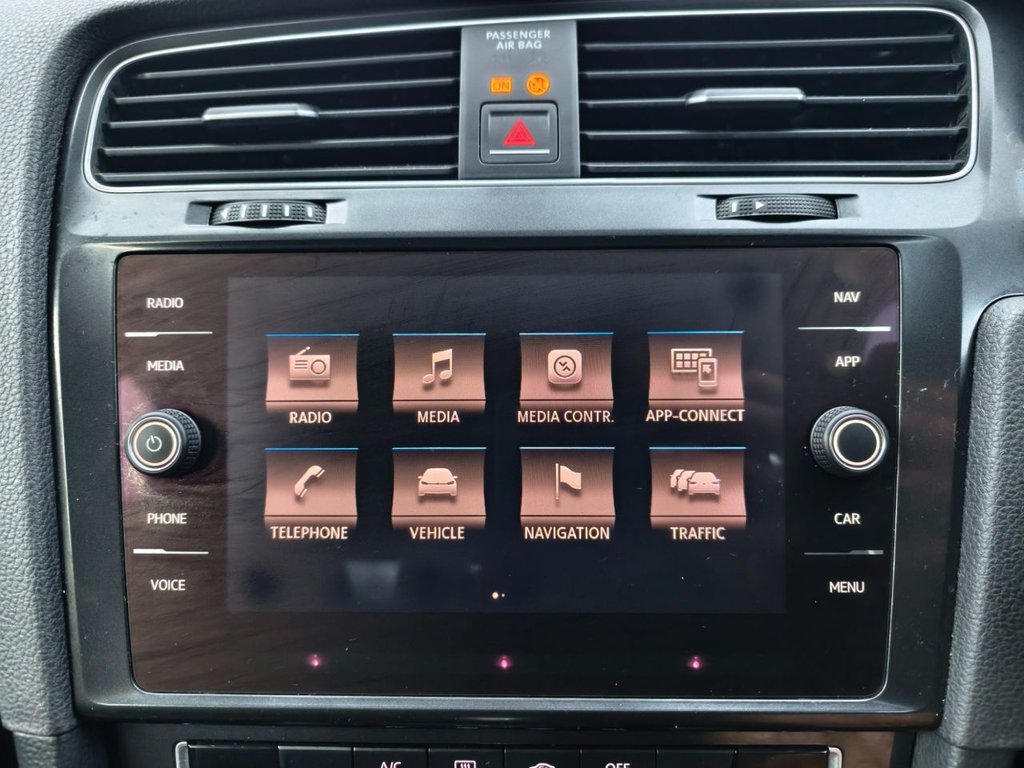 Used Volkswagen Golf 2017 for sale - 76856348: Photo 25