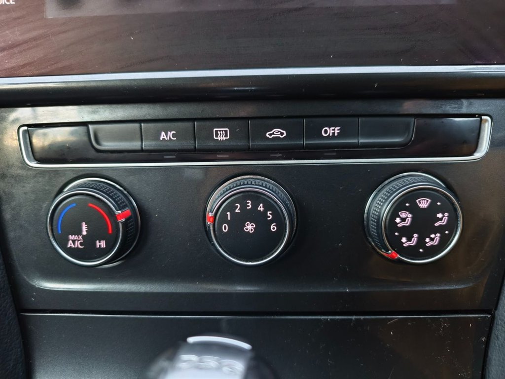 Used Volkswagen Golf 2017 for sale - 76856348: Photo 26