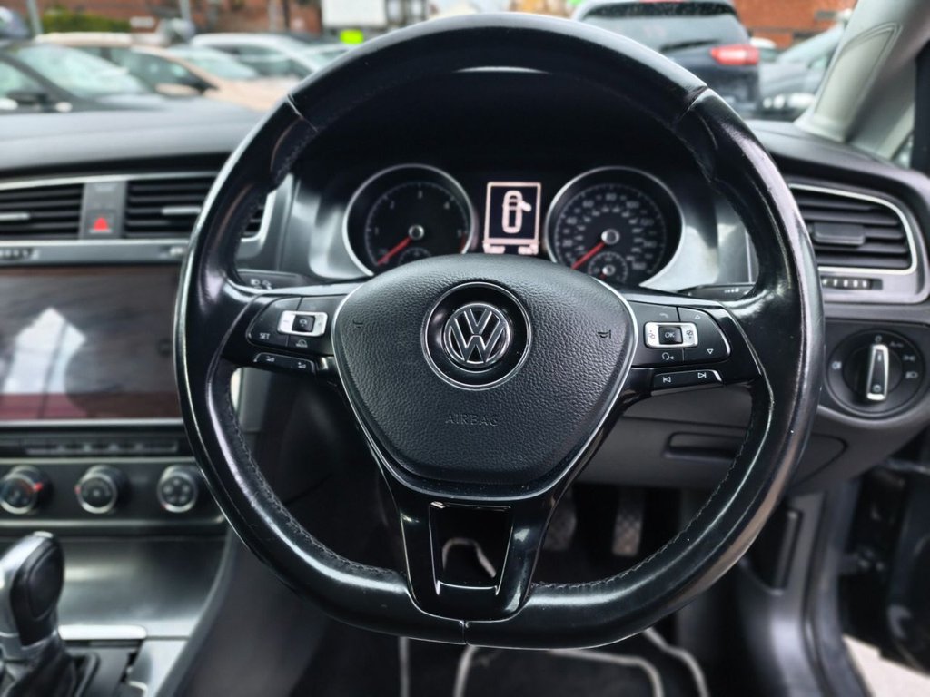 Used Volkswagen Golf 2017 for sale - 76856348: Photo 3