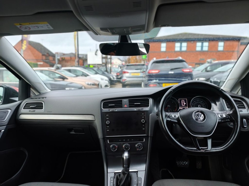 Used Volkswagen Golf 2017 for sale - 76856348: Photo 7