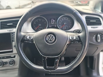 Used Volkswagen Golf 2015 for sale - 79530008: Photo
