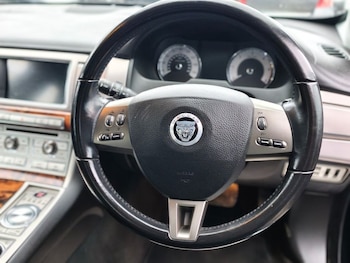 Used Jaguar XF 2010 for sale - 79178233: Photo