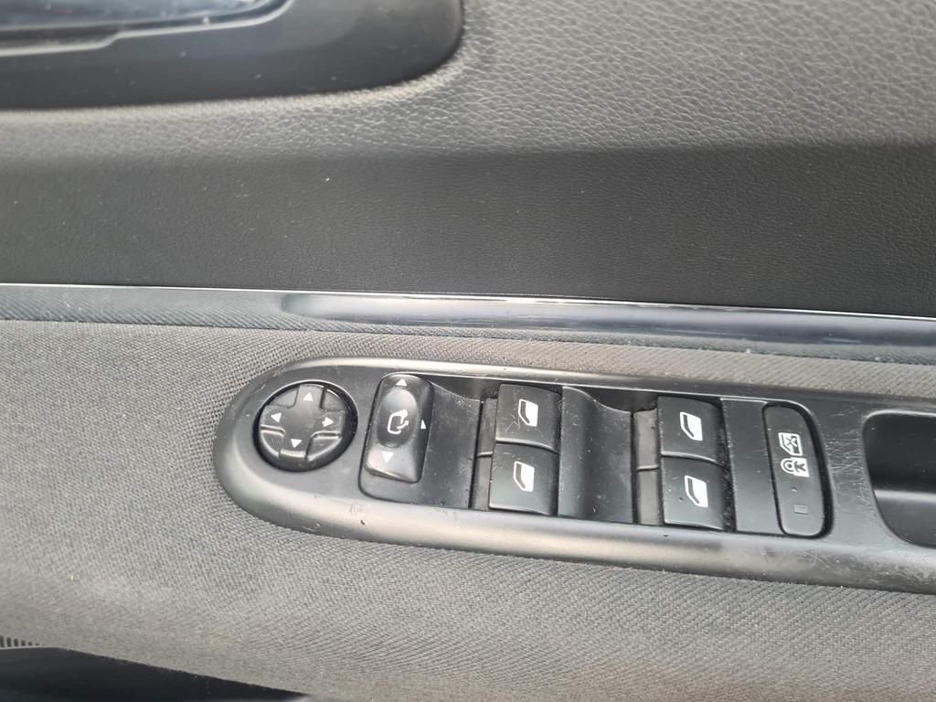 Used Peugeot 3008 2014 for sale - 76139464: Photo 26