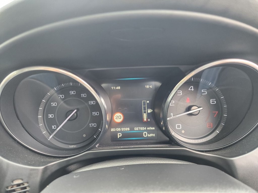Used Jaguar XE 2015 for sale - 76139490: Photo 16