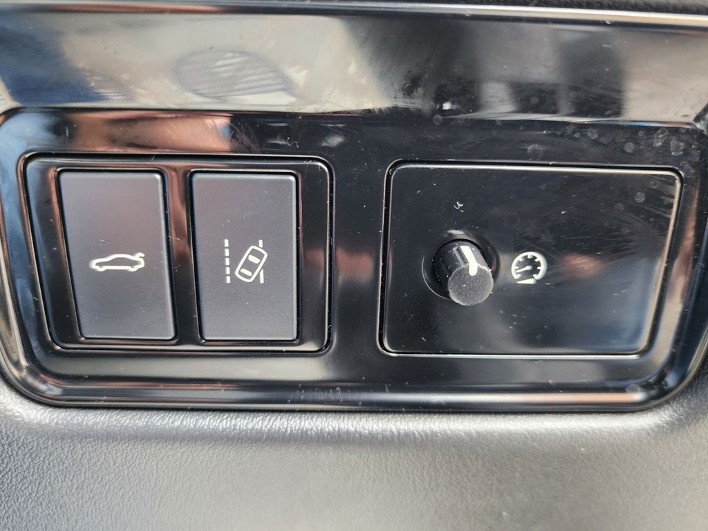 Used Jaguar XE 2015 for sale - 76139490: Photo 19