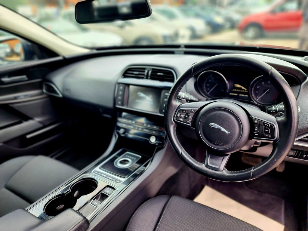 Used Jaguar XE 2015 for sale - 76139490: Photo 27