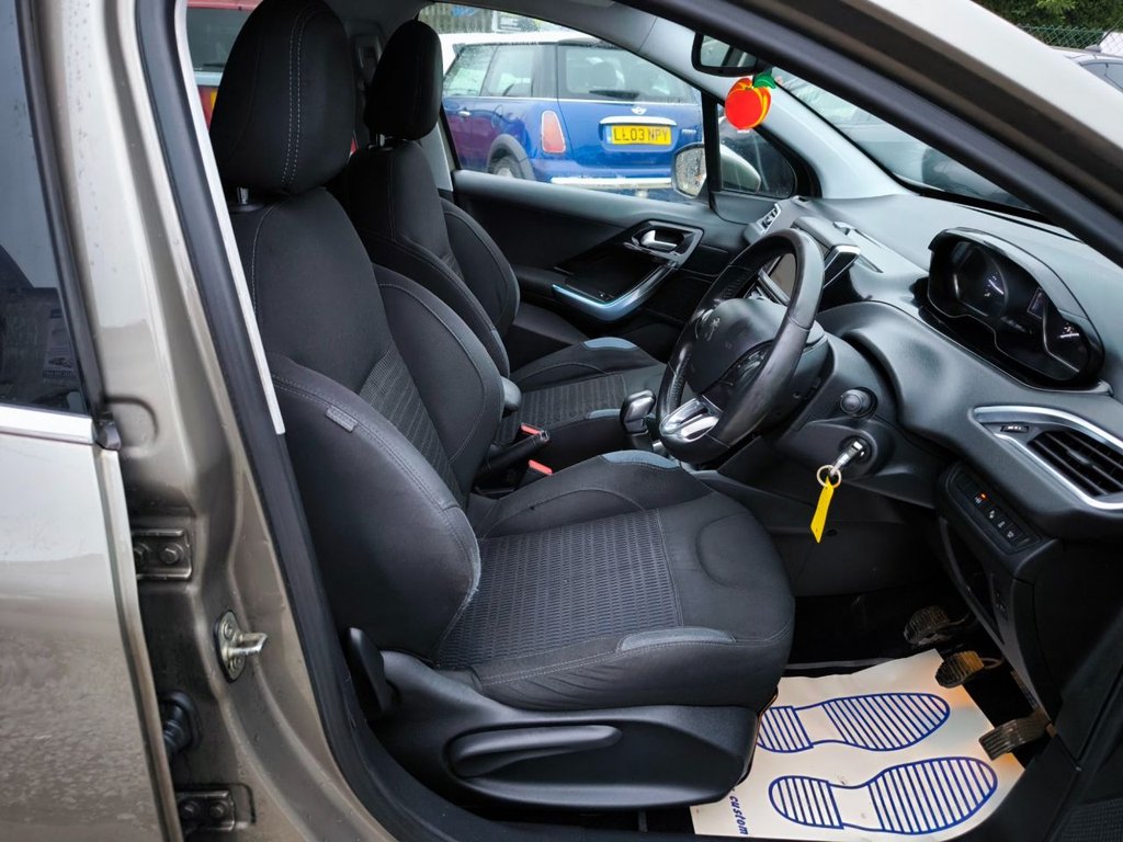 Used Peugeot 208 2013 for sale - 76139444: Photo 14