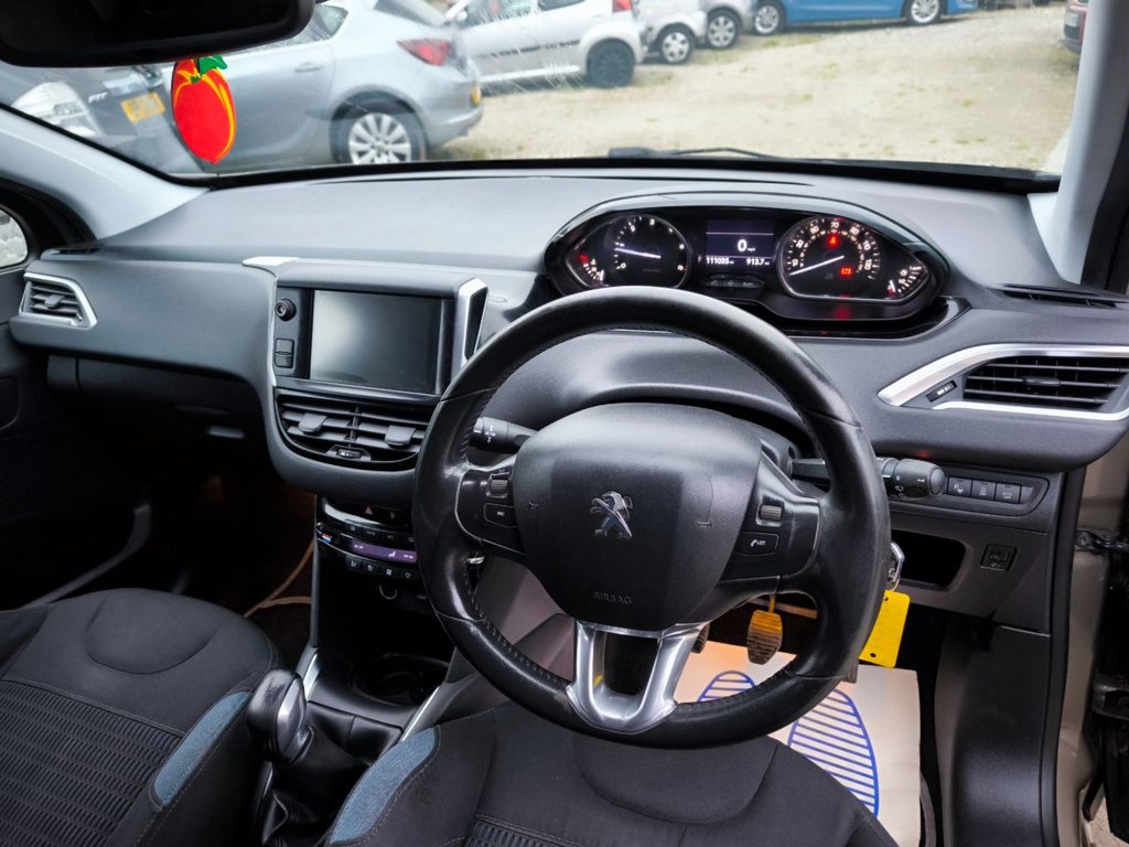 Used Peugeot 208 2013 for sale - 76139444: Photo 16