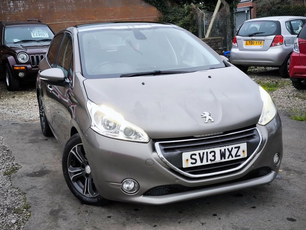 Used Peugeot 208 2013 for sale - 76139444: Photo 30