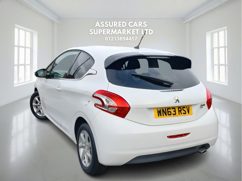 Used Peugeot 208 2013 for sale - 76724192: Photo 14