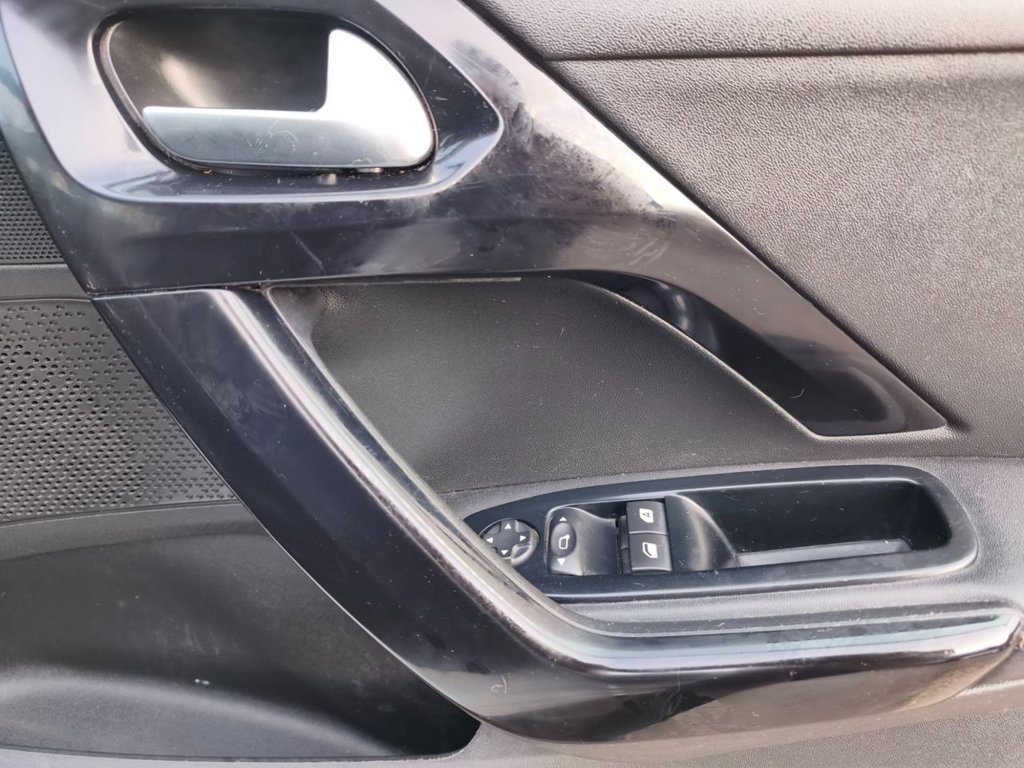 Used Peugeot 208 2013 for sale - 76724192: Photo 23