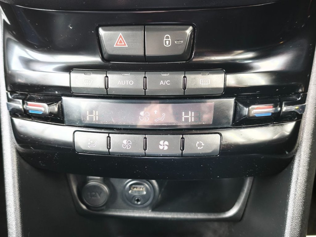 Used Peugeot 208 2013 for sale - 76724192: Photo 25