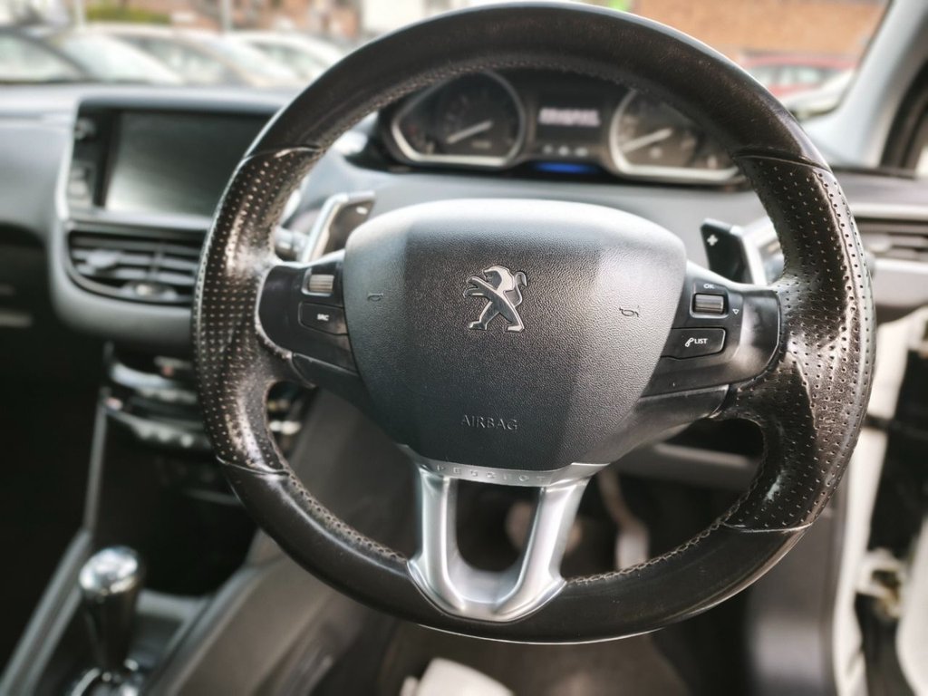 Used Peugeot 208 2013 for sale - 76724192: Photo 3