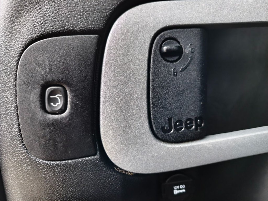 Used Jeep Cherokee 2015 for sale - 76856331: Photo 22