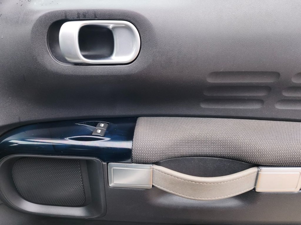 Used Citroen C4 Cactus 2015 for sale - 76856327: Photo 17