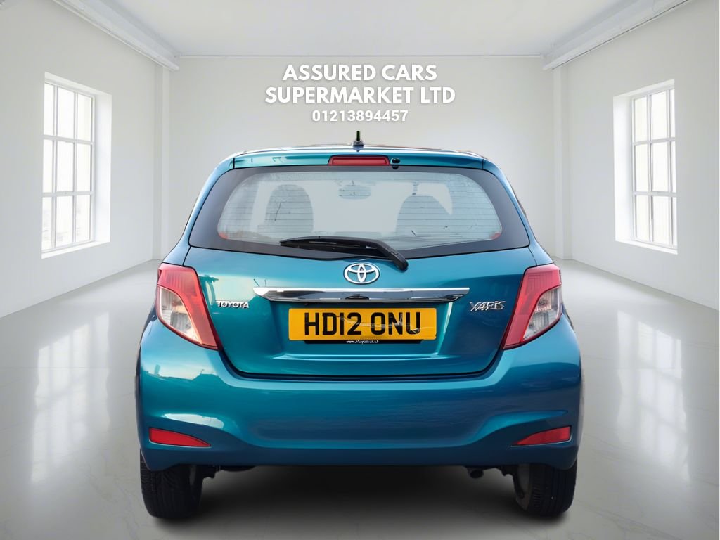 Used Toyota Yaris 2012 for sale - 76574745: Photo 15