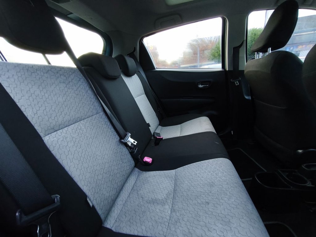 Used Toyota Yaris 2012 for sale - 76574745: Photo 19