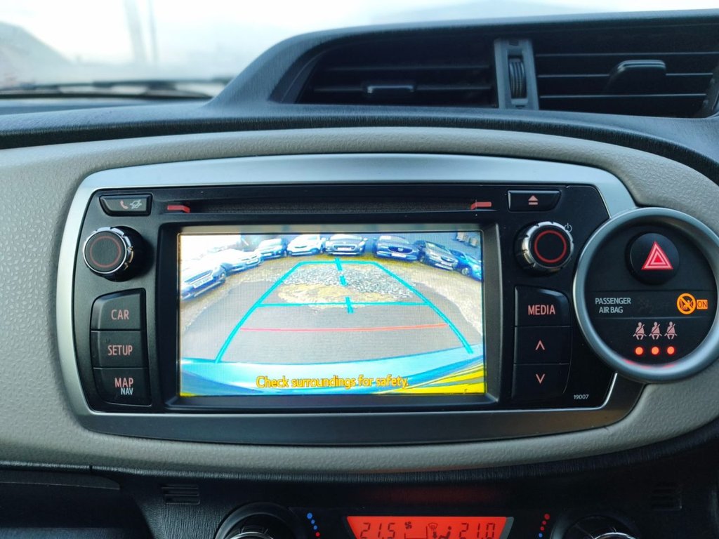 Used Toyota Yaris 2012 for sale - 76574745: Photo 23