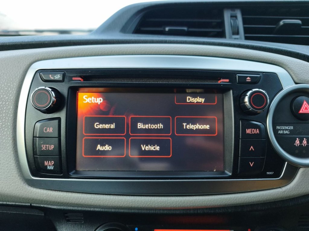 Used Toyota Yaris 2012 for sale - 76574745: Photo 24