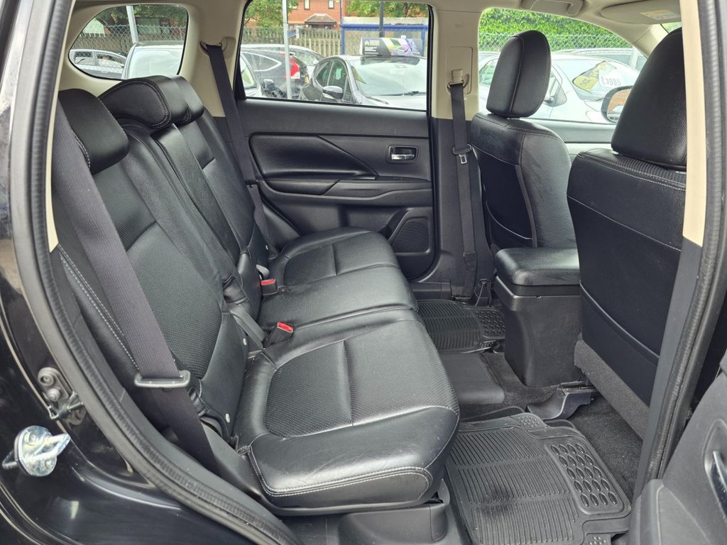 Used Mitsubishi Outlander 2015 for sale - 76386070: Photo 20