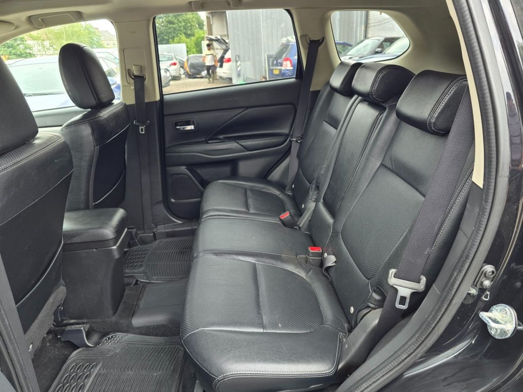 Used Mitsubishi Outlander 2015 for sale - 76386070: Photo 21
