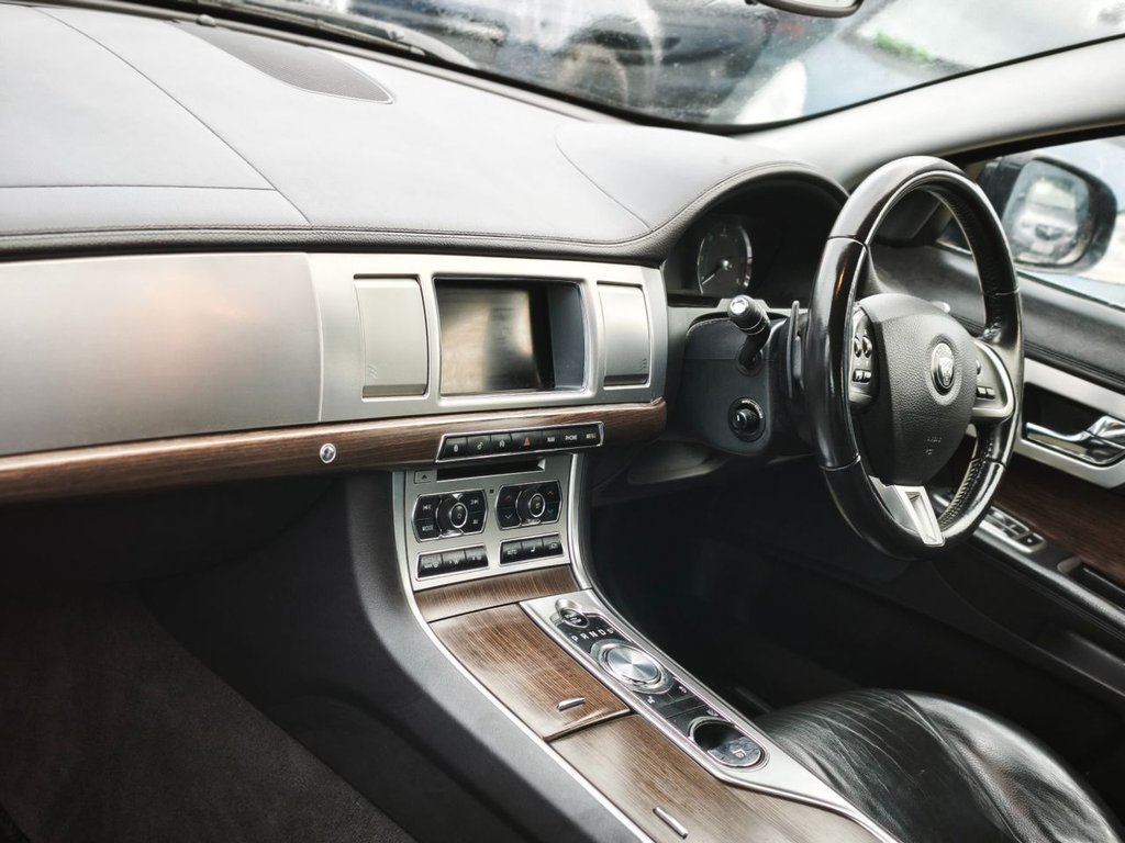 Used Jaguar XF 2014 for sale - 77080597: Photo 11