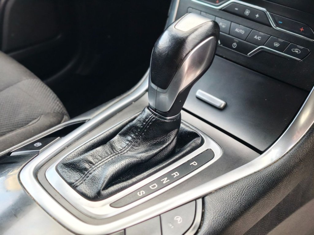 Used Ford S-Max 2015 for sale - 76941641: Photo 16