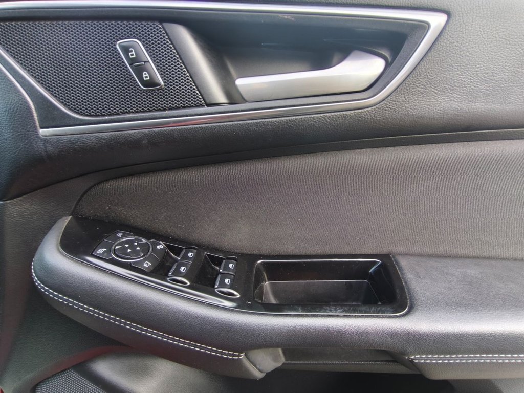 Used Ford S-Max 2015 for sale - 76941641: Photo 17