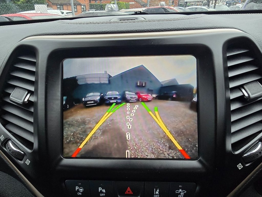 Used Jeep Cherokee 2015 for sale - 76429701: Photo 32