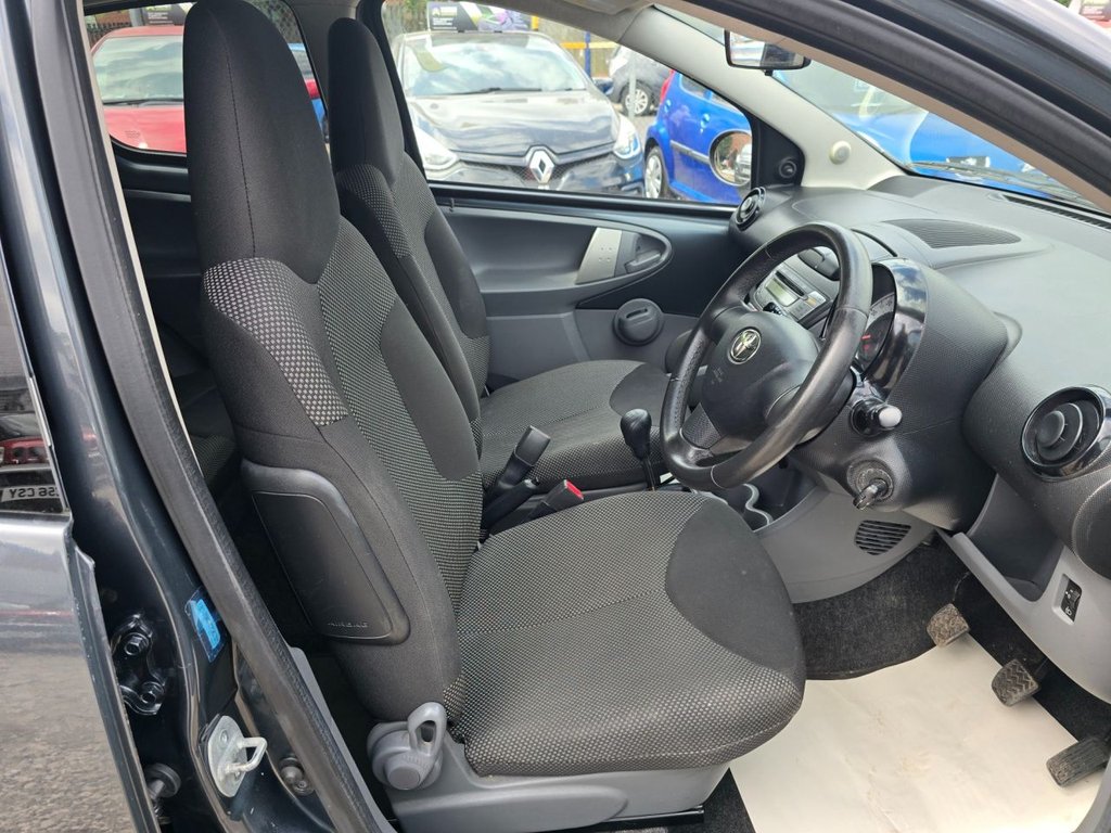 Used Toyota AYGO 2011 for sale - 76139467: Photo 16
