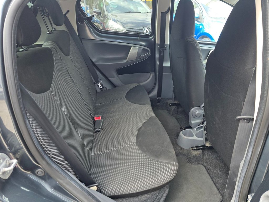 Used Toyota AYGO 2011 for sale - 76139467: Photo 23