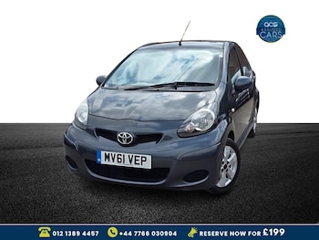 Used Toyota AYGO 2011 for sale - 76139467: Photo 2