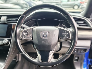 Used Honda Civic 2018 for sale - 78543717: Photo